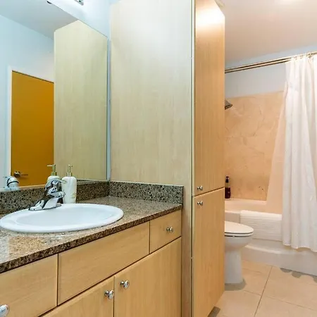 A Corner Unit With Ocean Views From Every Room Long Beach Exterior photo