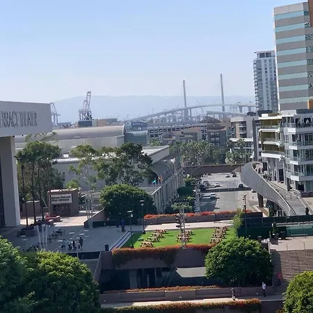 A Corner Unit With Ocean Views From Every Room Long Beach Exterior photo