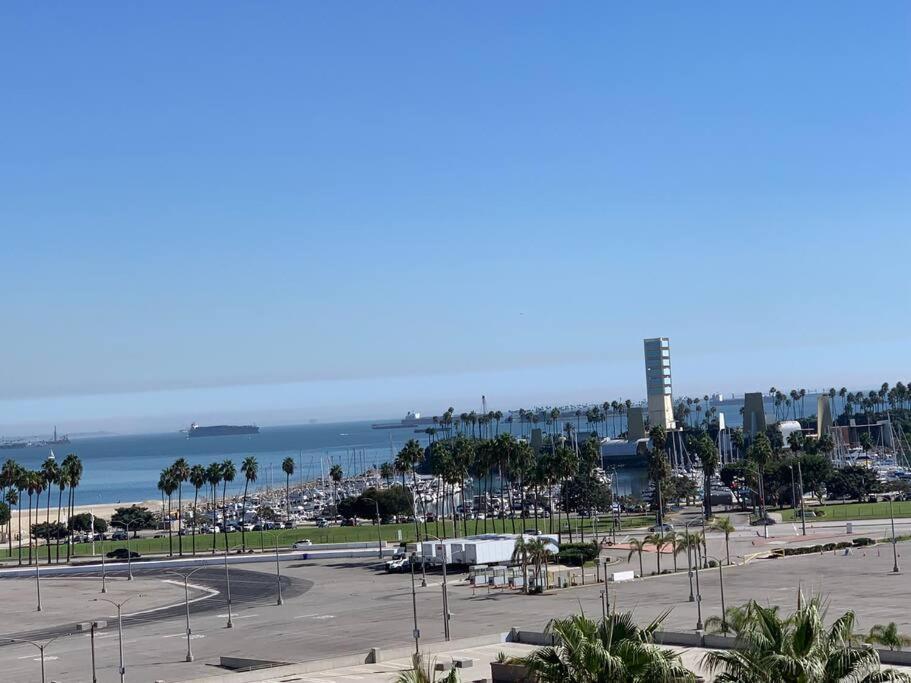Appartamento A Corner Unit With Ocean Views From Every