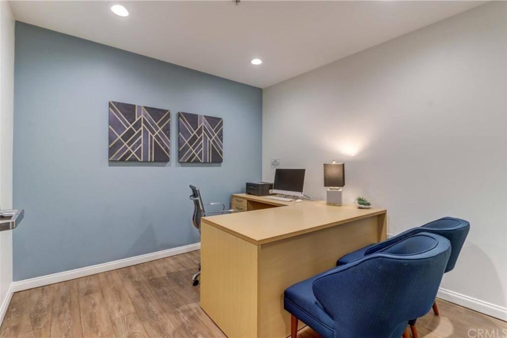 A Corner Unit With Ocean Views From Every Apartment *